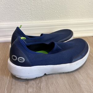 OOFOS Oomg Eezee Low Shoe Navy Women's-Size 7.5